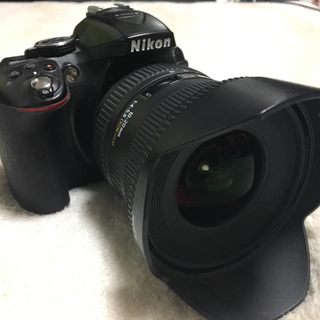 Nikon(ニコン)のNikon D5300 本体 Sigma 10-20 f4-5.6 一眼レフ スマホ/家電/カメラのカメラ(デジタル一眼)の商品写真