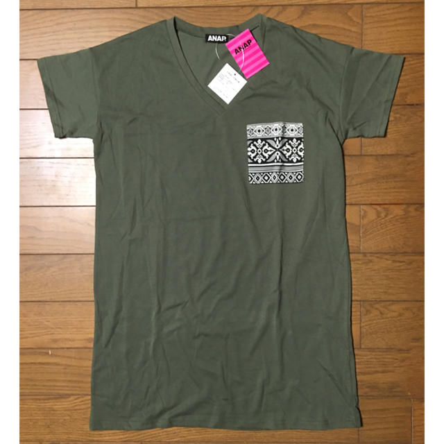 ANAP(アナップ)のタグ付き新品未使用 ANAP エスニック柄ポケット ロングTシャツ レディースのトップス(Tシャツ(半袖/袖なし))の商品写真
