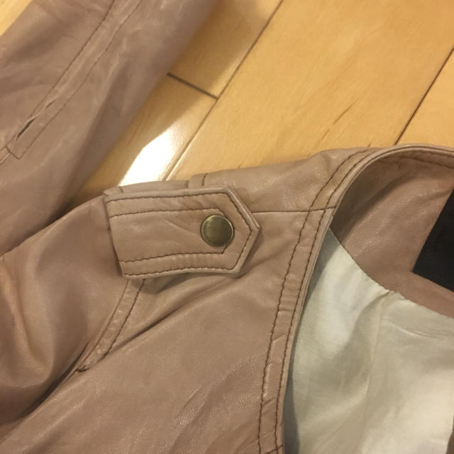 INED(イネド)のイネド レザージャケット 羊皮ラムレザー 茶 ノーカラー 春使る メンズのジャケット/アウター(レザージャケット)の商品写真