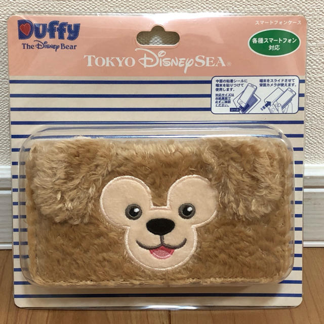 Disney(ディズニー)のダッフィー スマホケース 新品 Disney エンタメ/ホビーのおもちゃ/ぬいぐるみ(キャラクターグッズ)の商品写真