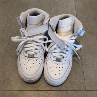 ナイキ(NIKE)のNIKEのスニーカー(スニーカー)