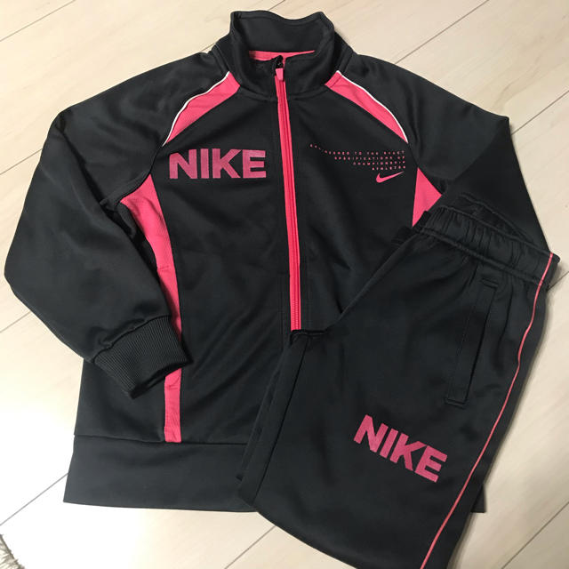 NIKE(ナイキ)の美品！NIKEジャージ110-120 キッズ/ベビー/マタニティのキッズ服女の子用(90cm~)(ジャケット/上着)の商品写真