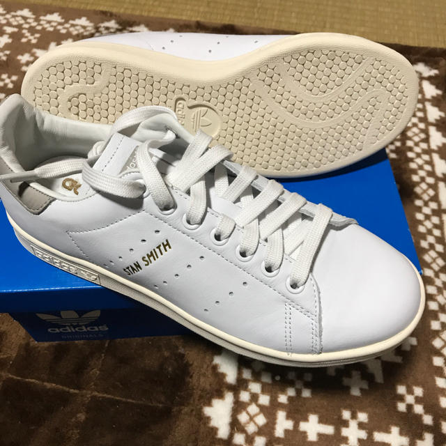 adidas(アディダス)のadidas  アディダス   スタンスミス  グレー  24.5   レディースの靴/シューズ(スニーカー)の商品写真