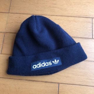 アディダス(adidas)のadidasニット帽(ニット帽/ビーニー)