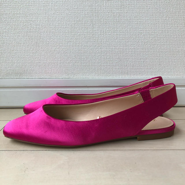 ZARA(ザラ)のザラ ZARA 靴 サテン フラット バレーシューズ 37 23.5 ピンク レディースの靴/シューズ(バレエシューズ)の商品写真