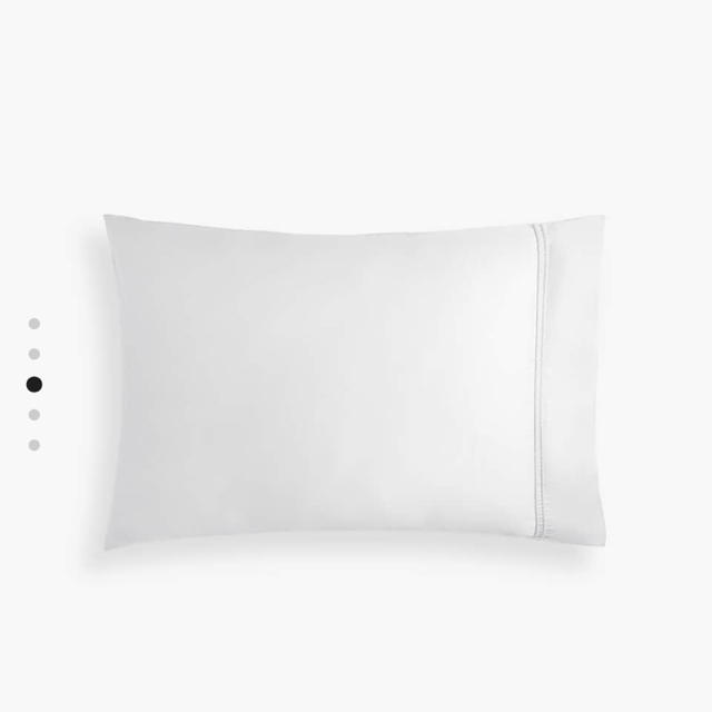 ZARA HOME(ザラホーム)の【新品】ザラホーム  枕カバー2枚セット インテリア/住まい/日用品の寝具(シーツ/カバー)の商品写真