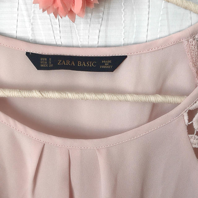 ZARA(ザラ)のZARA くすみピンク レディースのトップス(シャツ/ブラウス(半袖/袖なし))の商品写真