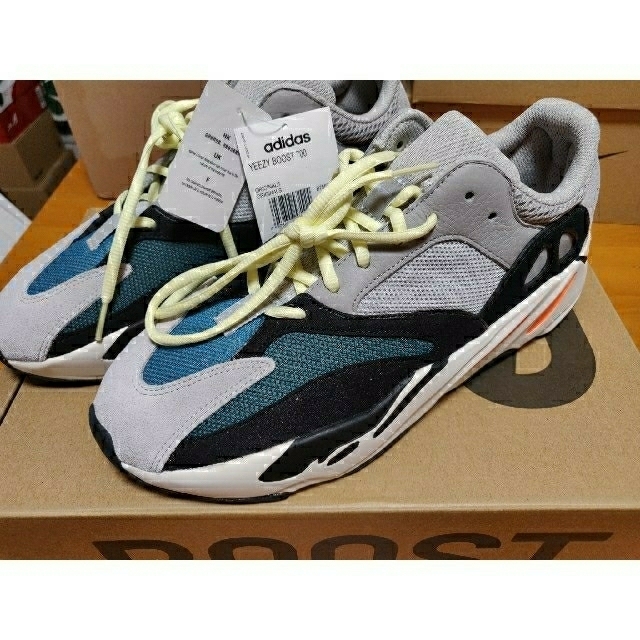 yeezy boost 700 28.5スニーカー