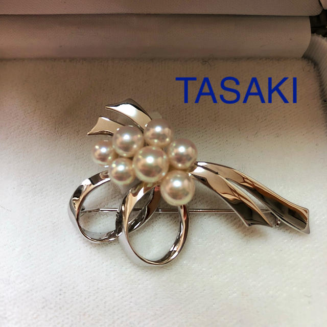 TASAKI(タサキ)のTASAKI アコヤ真珠ブローチ  美品！ レディースのアクセサリー(ブローチ/コサージュ)の商品写真