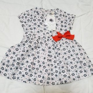 プチバトー(PETIT BATEAU)の*新品*6M 【プチバトー】小花柄ワンピース(ワンピース)