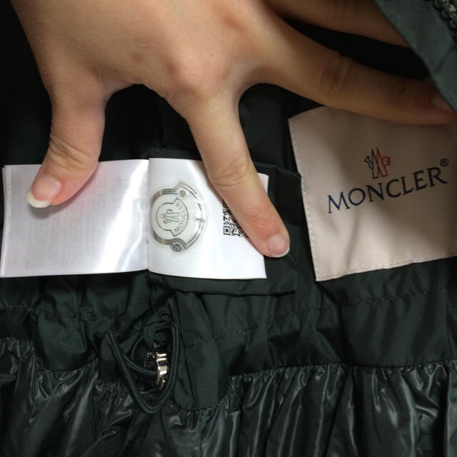 MONCLER(モンクレール)のようちゃん5832様 モンクレール  Melantha  大人OK!12A レディースのジャケット/アウター(スプリングコート)の商品写真