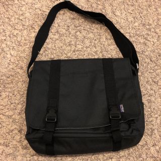 patagonia(ショルダーバッグ ・ ブラック/黒色系)のフリマ patagonia(ショルダーバッグ ・ ブラック/黒色系)のフリマ