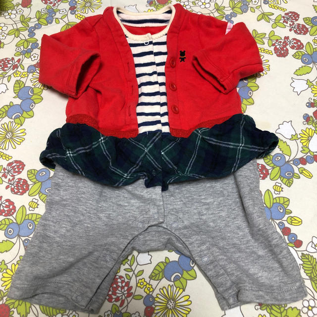 mikihouse(ミキハウス)のミキハウス 赤チェックスカートロンパース70 キッズ/ベビー/マタニティのベビー服(~85cm)(ロンパース)の商品写真