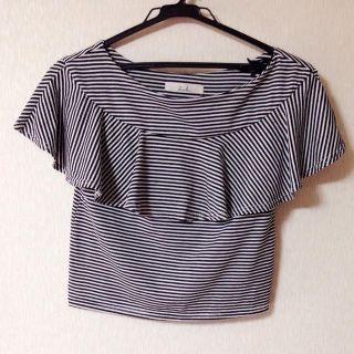 ダズリン(dazzlin)のオフショルフリルボーダーtops♡(カットソー(半袖/袖なし))