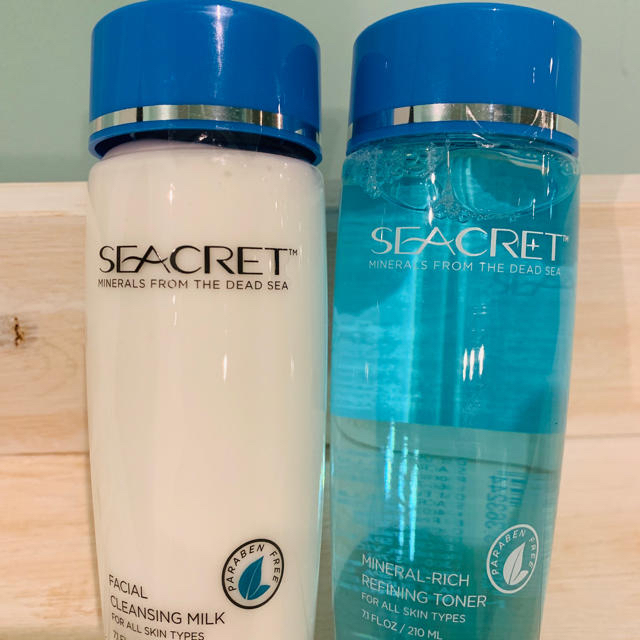 L'Oreal Paris(ロレアルパリ)のミネラルたっぷり！！！死海の有効成分seacret ☻クレンジング、ローション コスメ/美容のスキンケア/基礎化粧品(クレンジング/メイク落とし)の商品写真