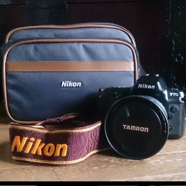 Nikon(ニコン)の一眼レフNikon F70＋TAMRONレンズ＋カメラバッグセット スマホ/家電/カメラのカメラ(フィルムカメラ)の商品写真