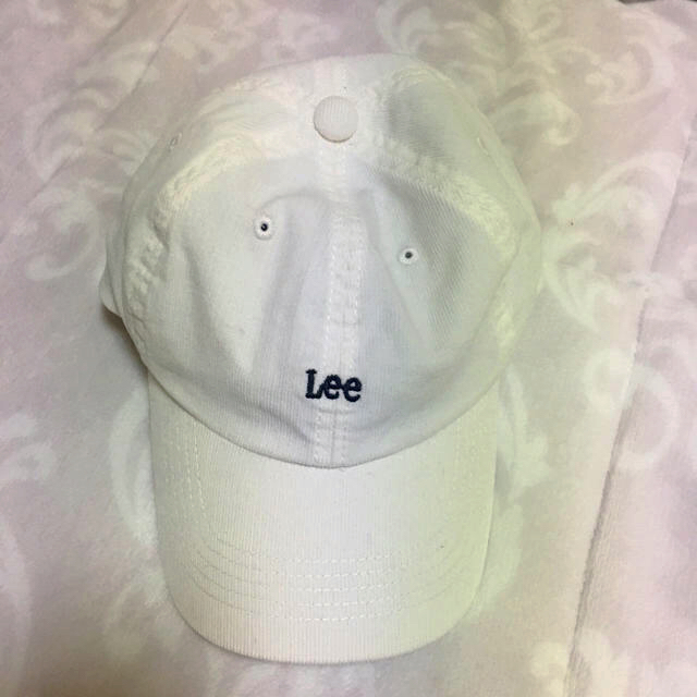 Lee(リー)のLee キャップ ホワイト コーデュロイ レディースの帽子(キャップ)の商品写真