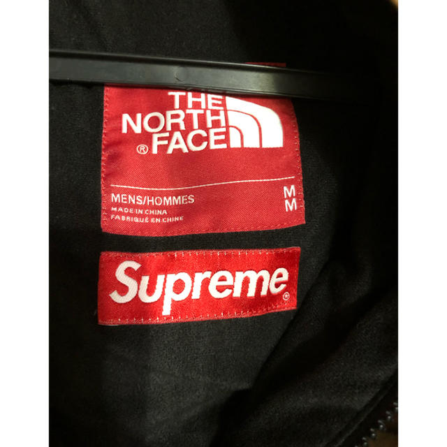 Supreme(シュプリーム)のsupreme × THE NORTH FACE マウンテンパーカー メンズのジャケット/アウター(マウンテンパーカー)の商品写真