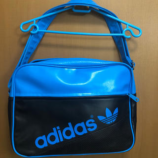 アディダス(adidas)のアディダス adidas エナメルバッグ(ショルダーバッグ)