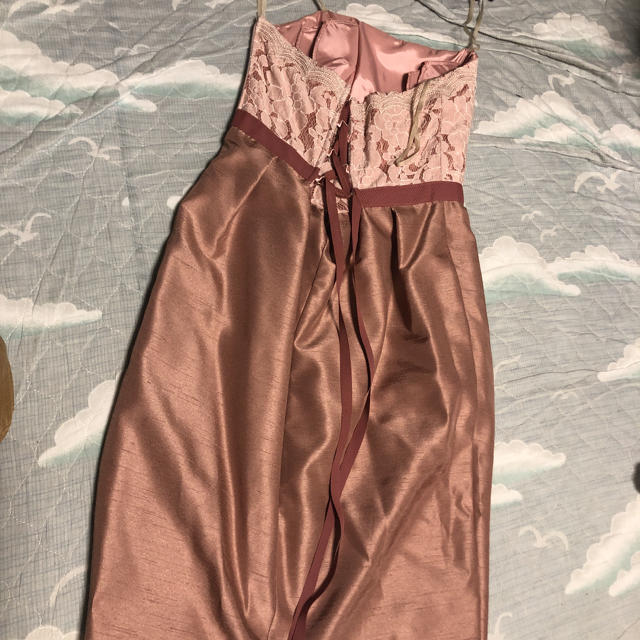 AIMER(エメ)のピンクのドレス レディースのフォーマル/ドレス(ミディアムドレス)の商品写真