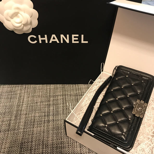 CHANEL - シャネルiPhoneケースの通販 by coco's shop｜シャネルならラクマ