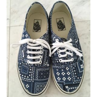 ヴァンズ(VANS)の【VANS】バンズ スニーカー ペイズリー 27センチ サイズ9 青 ブルー(スニーカー)