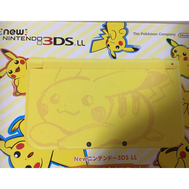 ポケモン(ポケモン)のニンテンドー3DS ピカチュウ  エンタメ/ホビーのゲームソフト/ゲーム機本体(携帯用ゲーム機本体)の商品写真