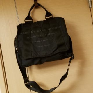 マークバイマークジェイコブス(MARC BY MARC JACOBS)の美品 MARC BY MARC JACOBS ミリタリーショルダーバッグ(ショルダーバッグ)