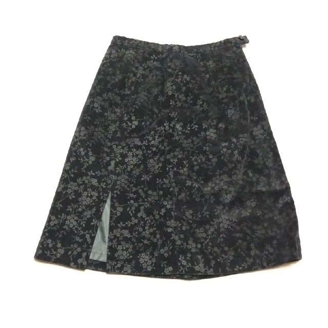 Ray BEAMS(レイビームス)の[USED-良品]Ray BEAMS 花柄ベロアスカート(ひざ丈) レディースのスカート(ひざ丈スカート)の商品写真