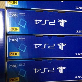 プレイステーション4(PlayStation4)のPlayStation®4 ジェット・ブラック 500GB プレステ4(家庭用ゲーム機本体)