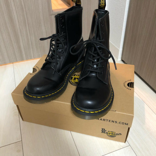 Dr.Martens 1460 8ホール BLACK