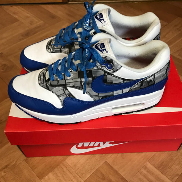 NIKE(ナイキ)のエアマックス1 we love nike airmax1 ブルーシューレース付き メンズの靴/シューズ(スニーカー)の商品写真