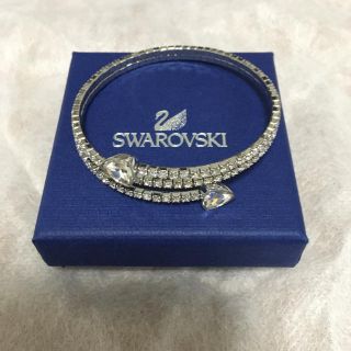 スワロフスキー(SWAROVSKI)のスワロフスキー バングル(ブレスレット/バングル)