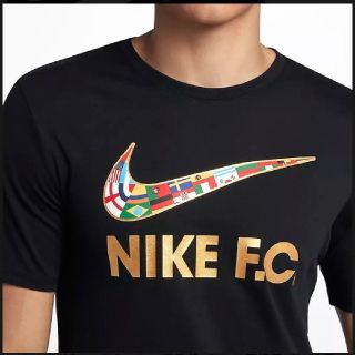 ナイキ(NIKE)のNIKE ナイキFC フラッグスウッシュ tシャツ (Tシャツ/カットソー(半袖/袖なし))