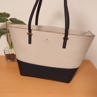 ケイトスペードニューヨーク(kate spade new york)の【美品】ケイトスペード バイカラーレザートートバッグ 大容量(トートバッグ)