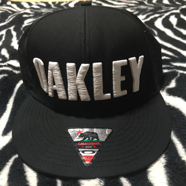 Oakley(オークリー)のOAKLEY メンズの帽子(キャップ)の商品写真