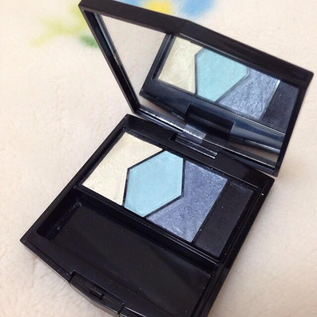 MAQuillAGE(マキアージュ)のマキアージュ♡ブルー系アイシャドウ コスメ/美容のベースメイク/化粧品(その他)の商品写真