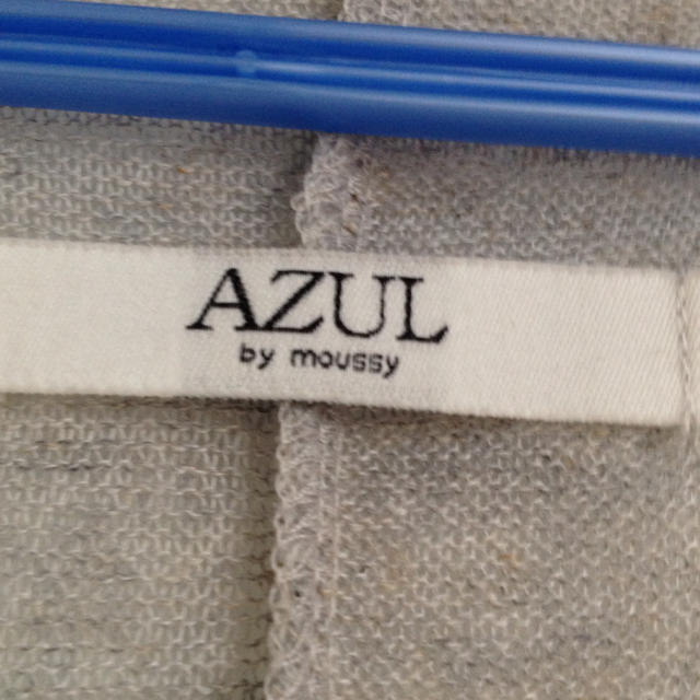 AZUL by moussy(アズールバイマウジー)の日焼け対策！アズールカーデグレー美品 レディースのトップス(カーディガン)の商品写真