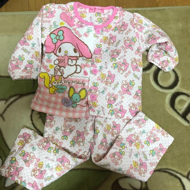 サンリオ(サンリオ)のマイメロ  パジャマ 100 長袖 キッズ/ベビー/マタニティのキッズ服女の子用(90cm~)(パジャマ)の商品写真