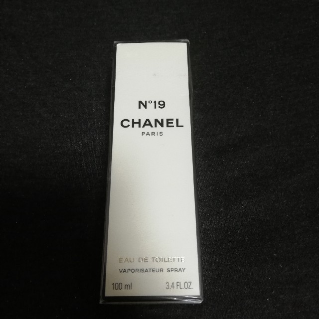 【新品未使用】CHANEL　シャネル　N°19　香水