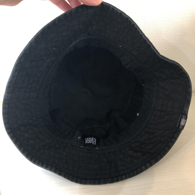 Supreme(シュプリーム)のELVIRA バケットハット メンズの帽子(ハット)の商品写真