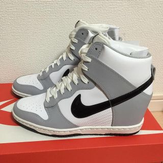 ナイキ(NIKE)のローラ愛用 ダンク スカイ ハイ(スニーカー)