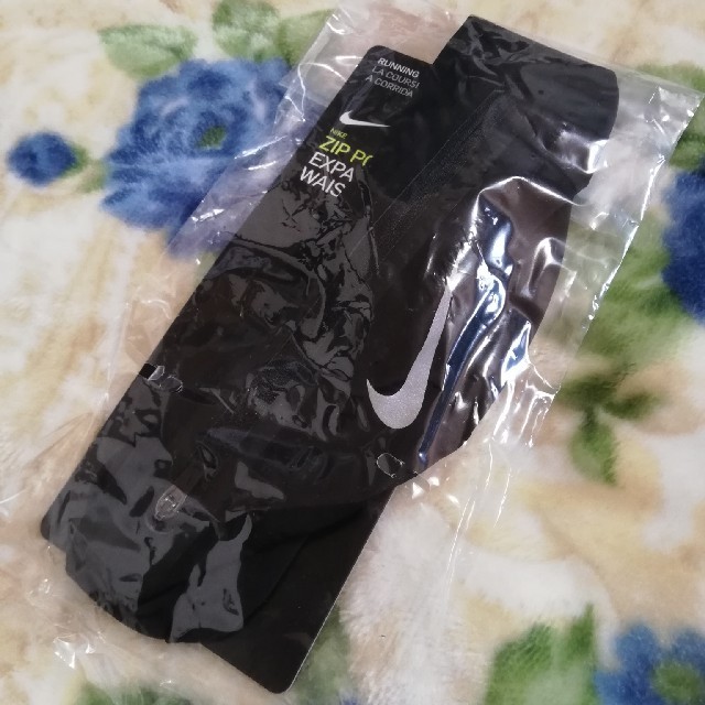 NIKE(ナイキ)の新品　ナイキ　ポーチ　ウェストバッグ　ショルダーバッグ　ウエストポーチ メンズのバッグ(ウエストポーチ)の商品写真