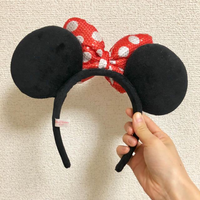 Disney(ディズニー)のディズニー ミニー カチューシャ エンタメ/ホビーのおもちゃ/ぬいぐるみ(キャラクターグッズ)の商品写真