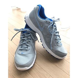 ナイキ(NIKE)のNIKE REVOLUTION2スニーカー 中古(スニーカー)