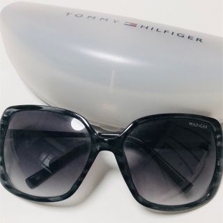 トミーヒルフィガー(TOMMY HILFIGER)のサングラス(サングラス/メガネ)