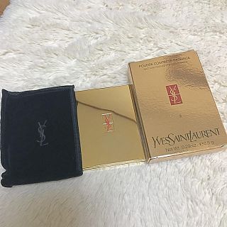 イヴサンローランボーテ(Yves Saint Laurent Beaute)のイヴ・サンローラン プレストパウダー(フェイスパウダー)