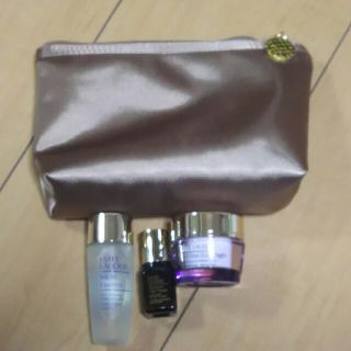 エスティローダー(Estee Lauder)のエスティローダー ポーチ＆スキンケア(美容液)