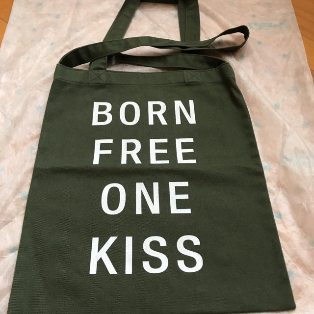 JYJ(ジェイワイジェイ)のジェジュン MOLDIR BORN FREE ONE KISSエコバック エンタメ/ホビーのタレントグッズ(アイドルグッズ)の商品写真