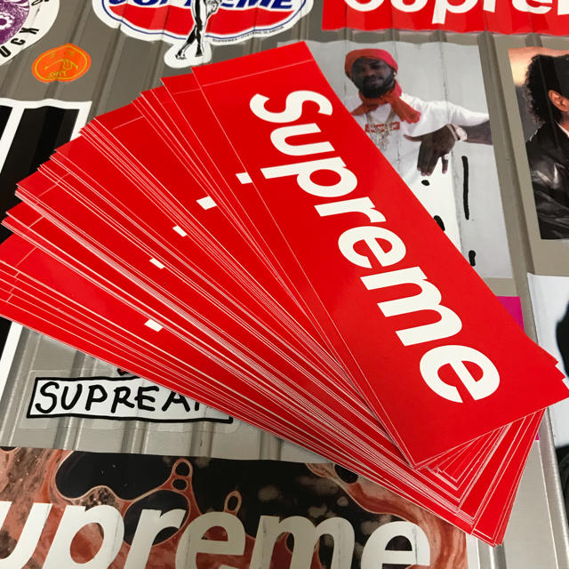 Supreme ステッカー 40枚 赤Box ノベルティ Supreme ステッカー 40枚 赤Box ノベルティ